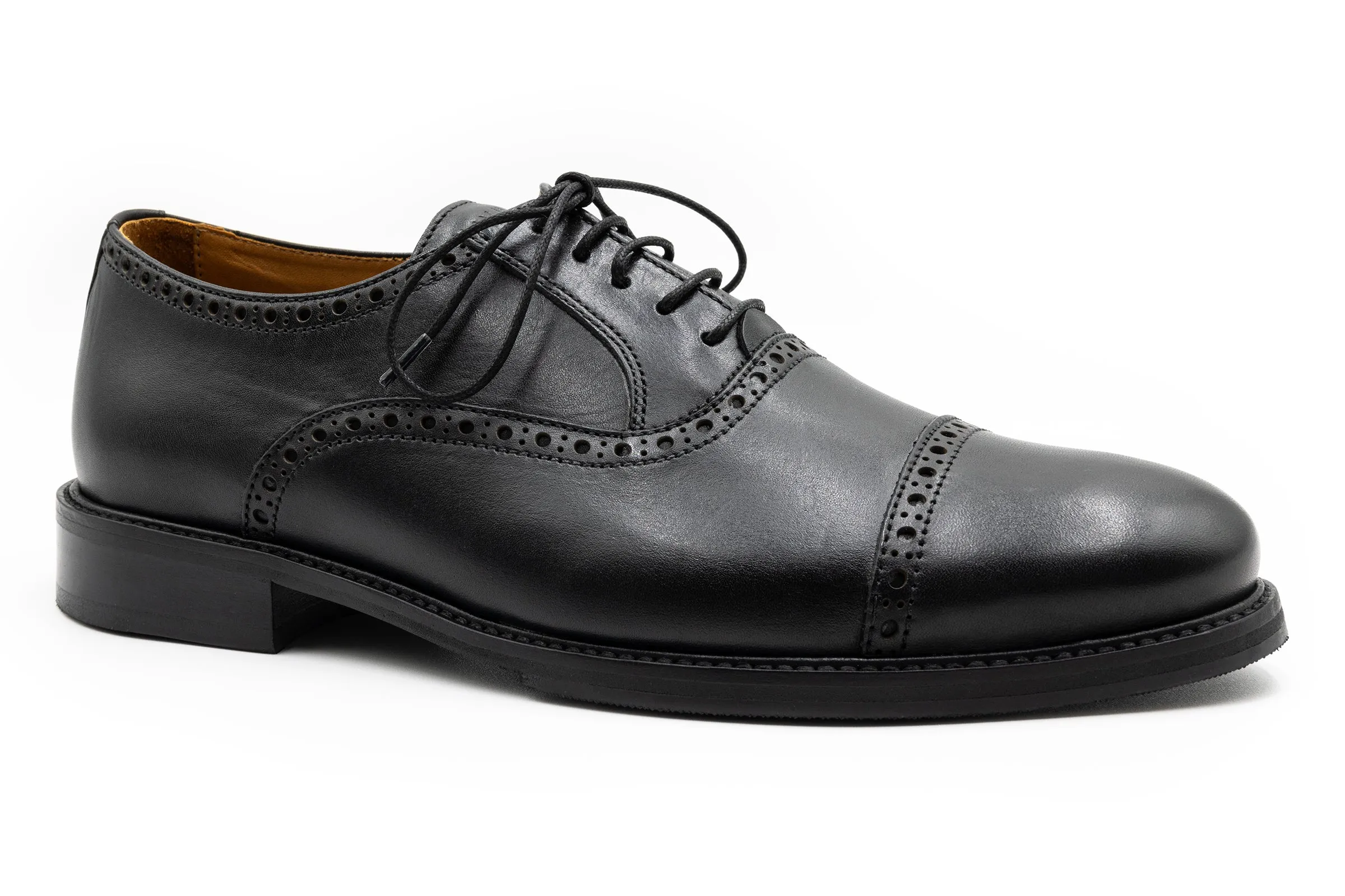 Cambridge Cap Toe (Black)